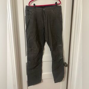 Kuhl pants vintage patina dye men’s size 38x34